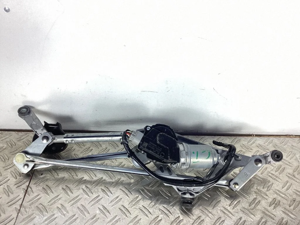 Front wiper linkage