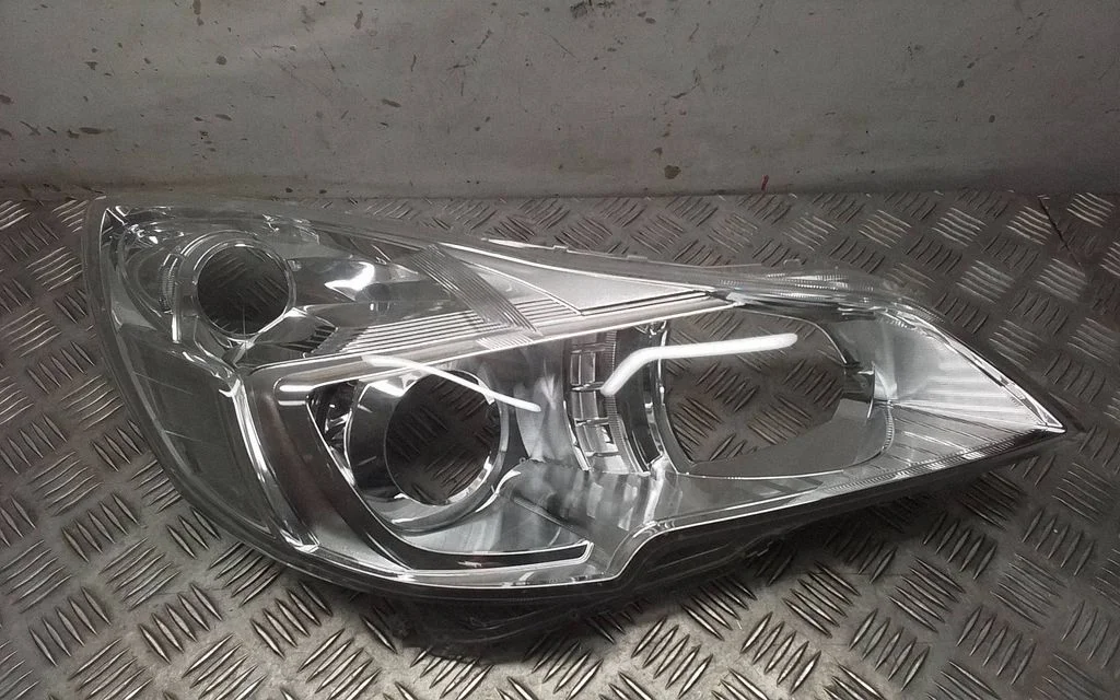 Headlight part – Subaru Legacy (2016-)