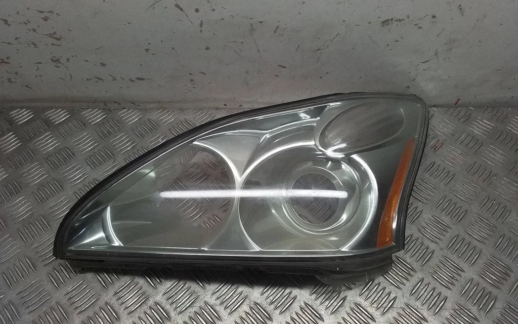 Esitule osa – Lexus RX III (2008-2015)