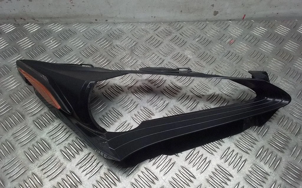 Esitule osa – Lexus NX (2021-)