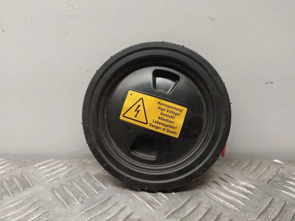 Esitule osa – Porsche Macan (95B) (2014-2018)