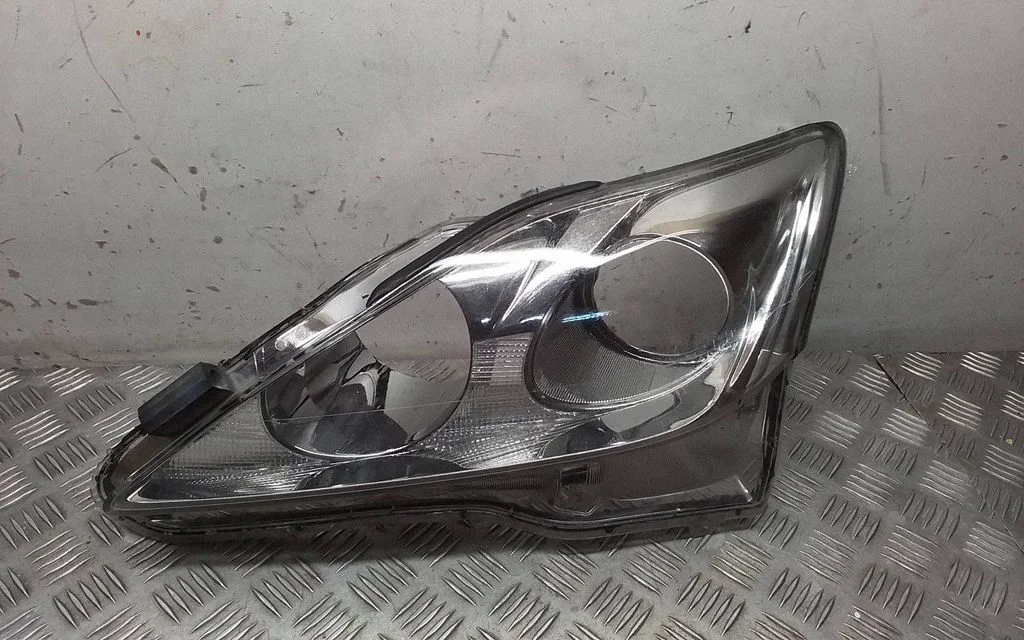Esitule osa – Lexus RX III (2008-2015)