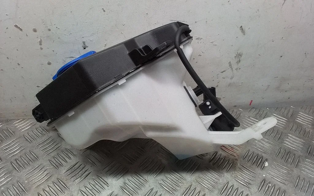 Windshield washer fluid reservoir/tank – KIA EV6 (2021-)