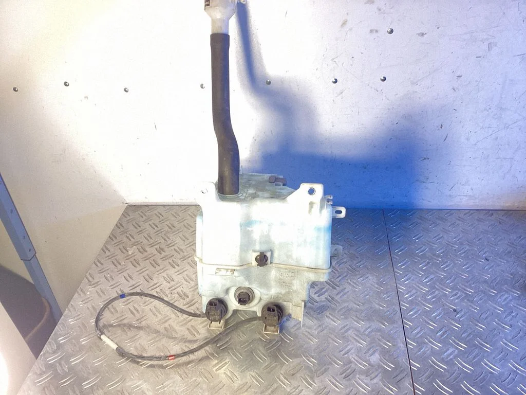 Windshield washer fluid reservoir/tank – Lexus RX III (2008-2015)