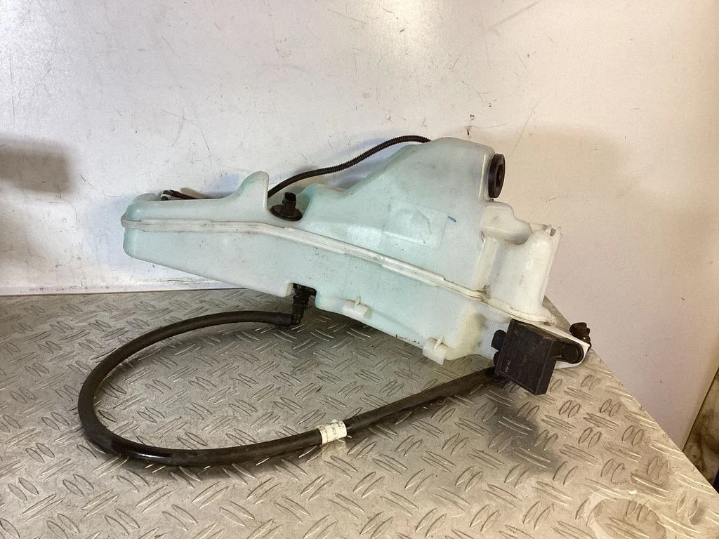 Windshield washer fluid reservoir/tank – Porsche 911 991 (2011-2019)