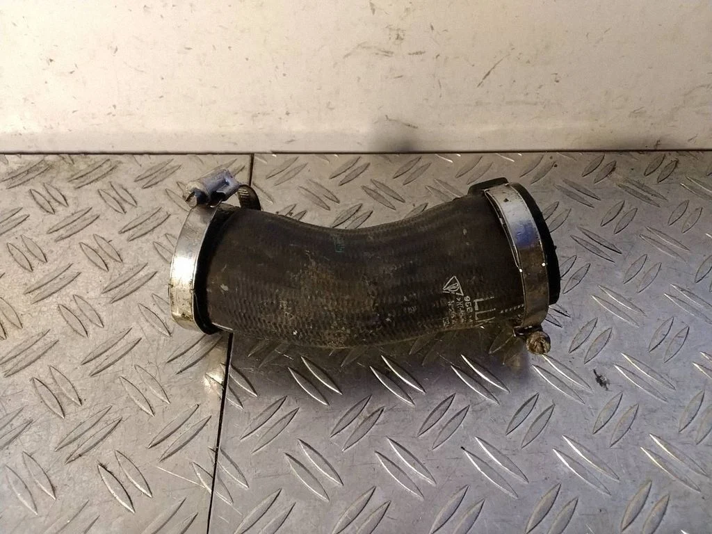 Wąż / rura intercoolera 95B145738B