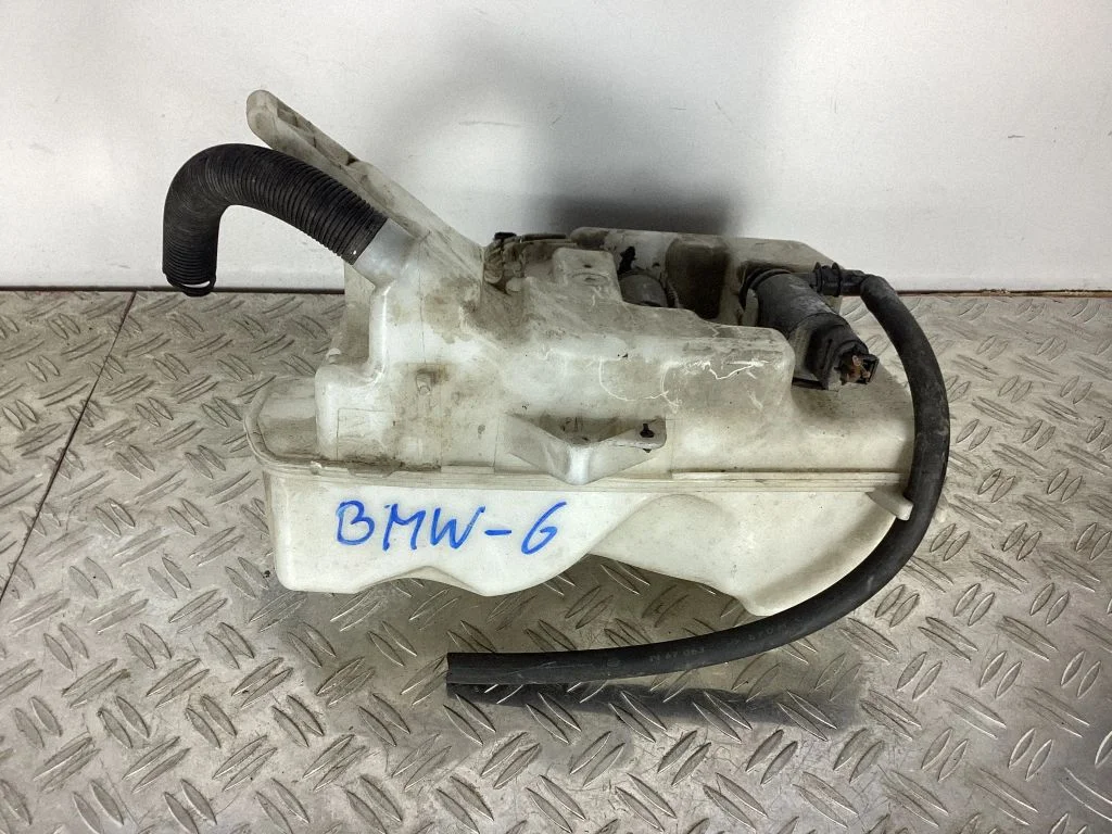 Windshield washer fluid reservoir/tank – BMW 5 Series E60 E61 (2004-2010)