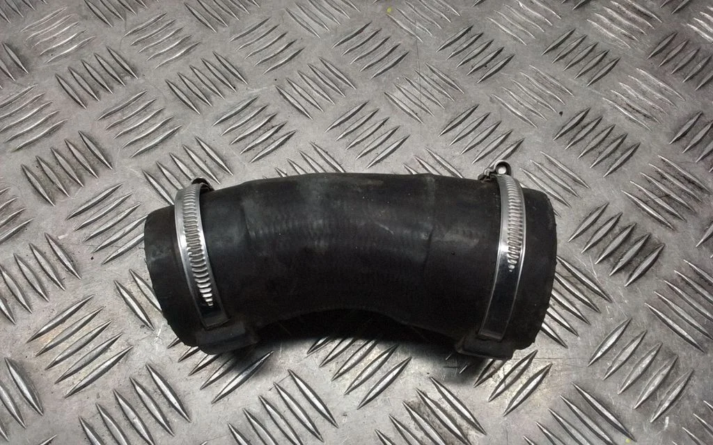 Intercooler hose/pipe 9111064672
