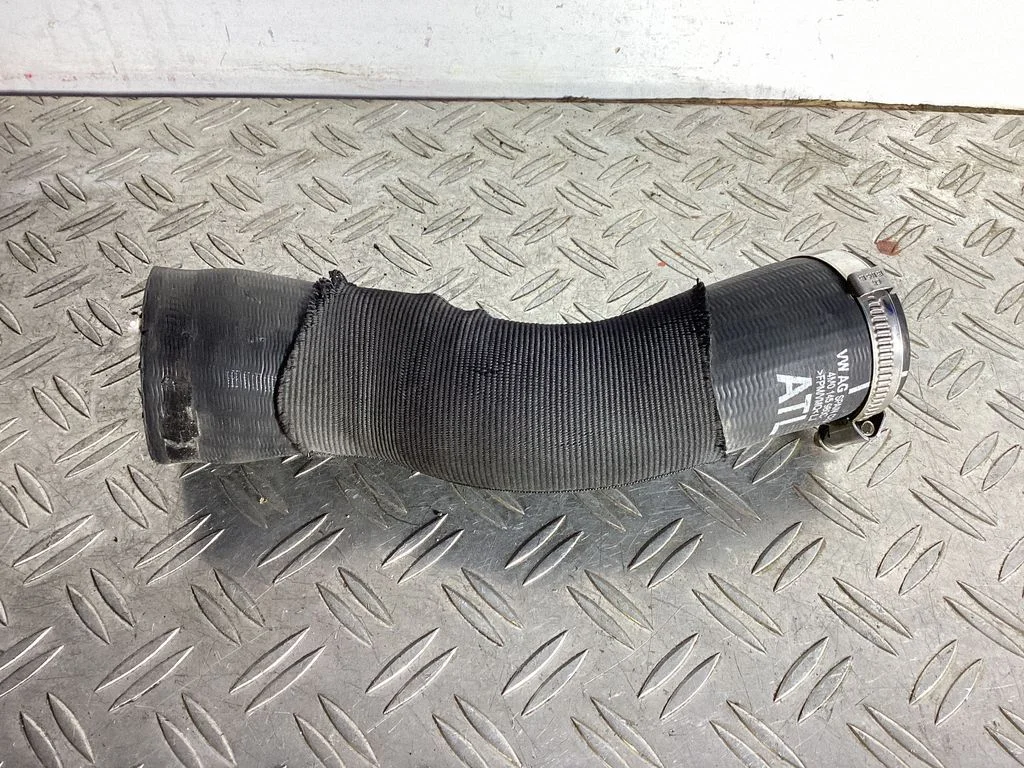 Intercooler hose/pipe 4M0145980C