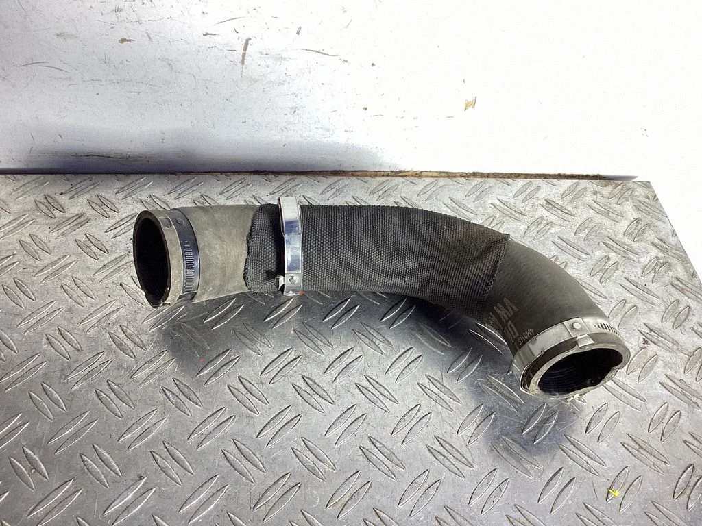 Intercooler hose/pipe 4M0145738AE