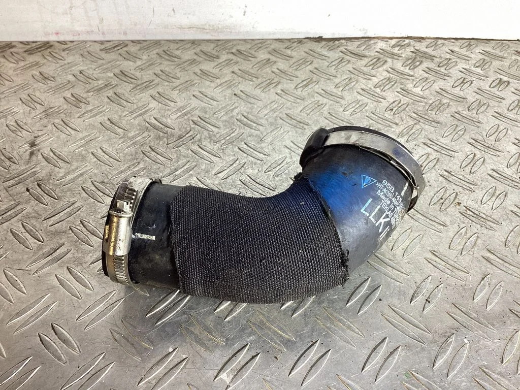 Intercooler hose/pipe 95B145833F