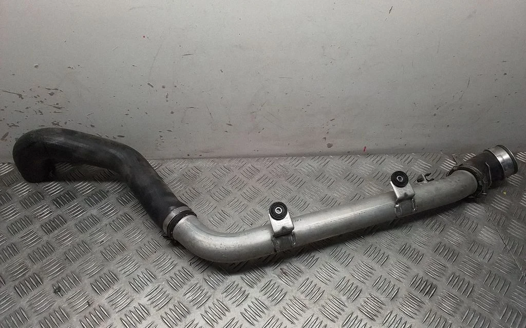 Wąż / rura intercoolera 7L6145795H