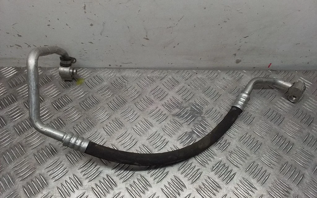Air conditioning (A/C) pipe/hose – Audi Q7 4L (2005-2015)