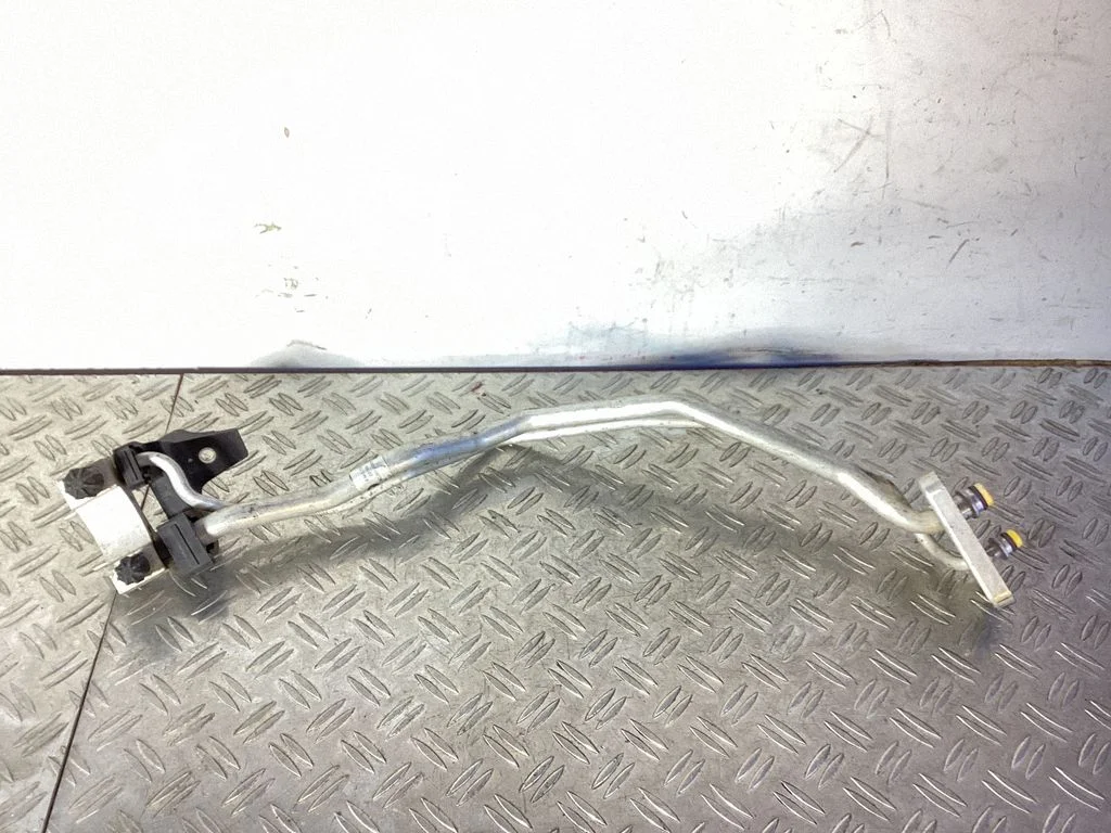 Air conditioning (A/C) pipe/hose 6945725 – BMW X5 E70 (2006-2013)