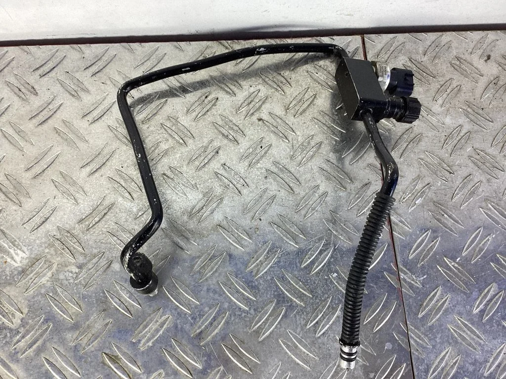 Air conditioning (A/C) pipe/hose – Lexus RC (2014-)