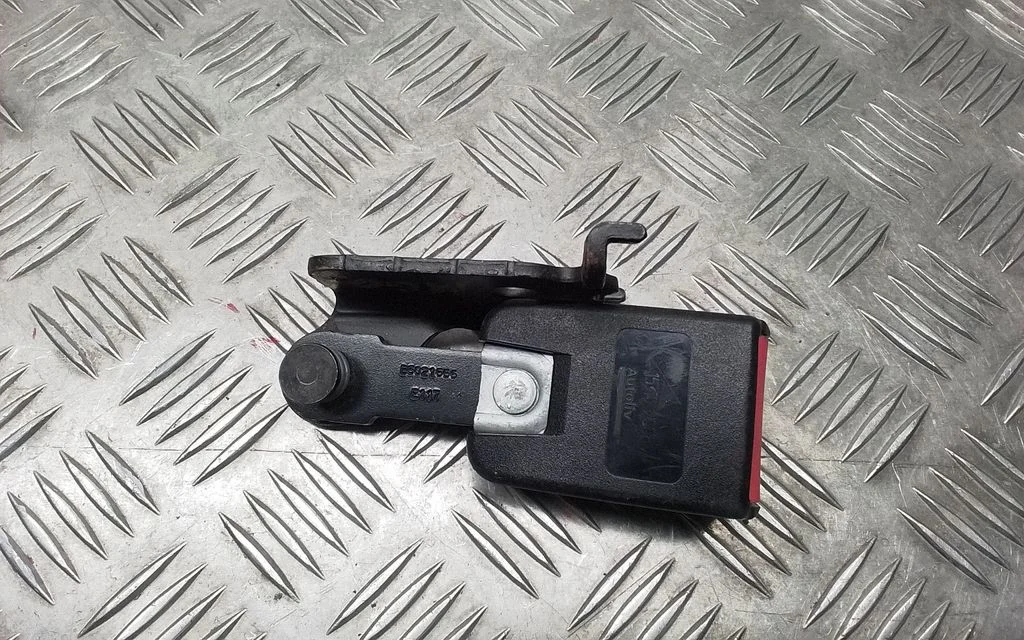 Rear seatbelt buckle – Renault Megane II (2006-2008)