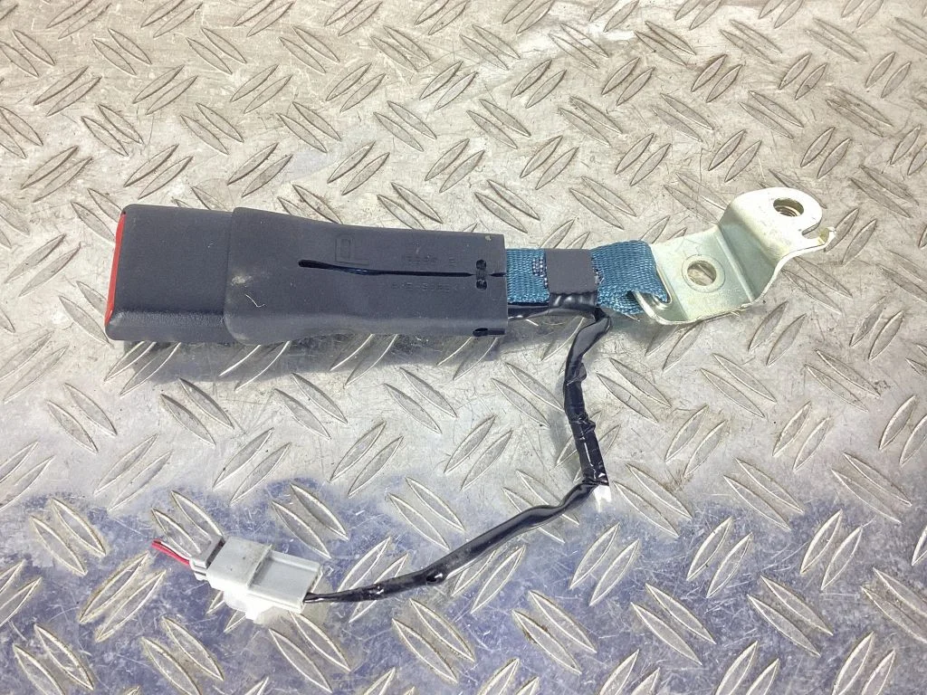 Rear seatbelt buckle – Mercedes-Benz GLC-Class C253 (2016-)