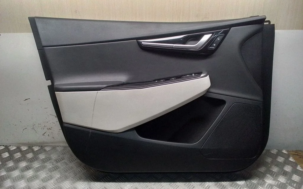 Eesmiste uste sisevooder – KIA EV6 (2021-)