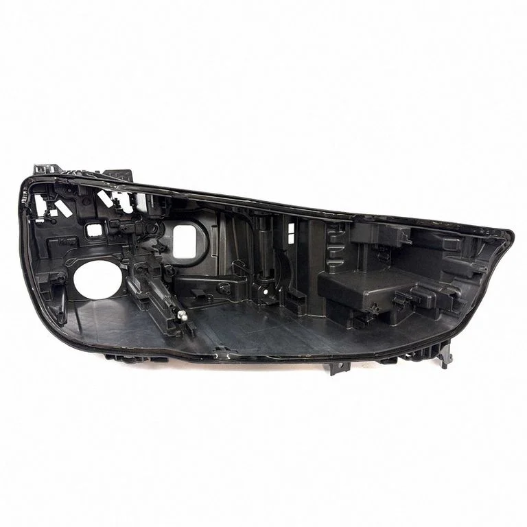 Esitule osa – BMW iX1 (2022-)