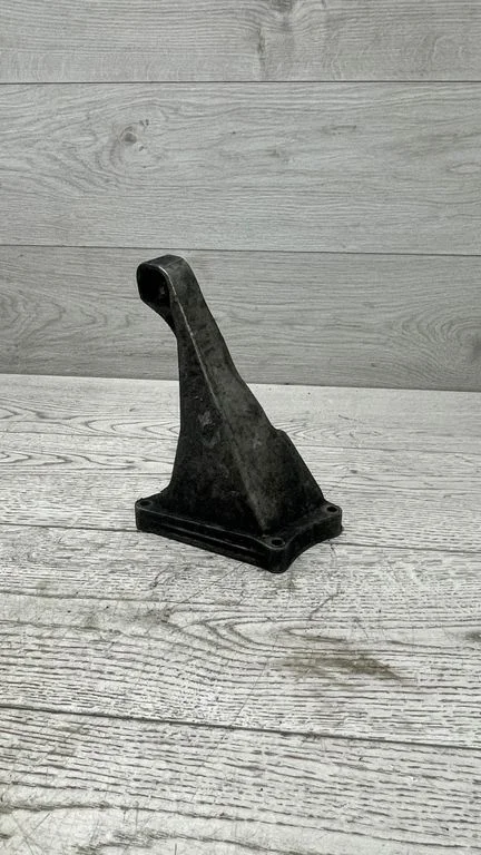 Engine mounting bracket – BMW X3 E83 (2003-2010)