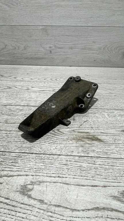 Wspornik silnika – BMW X3 E83 (2003-2010)