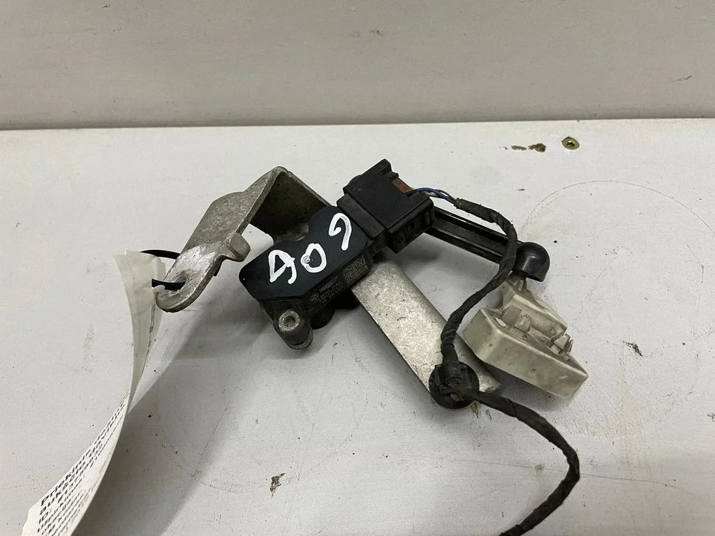 Tagumise õhkvedrustuse kõrgusandur – BMW X6 G06 (2019-)