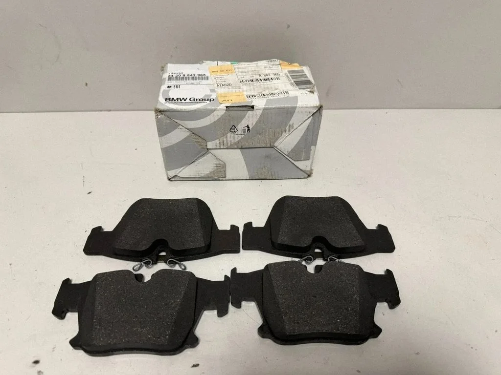 Brake pads (rear) – BMW 7 Series G70 (2022-)