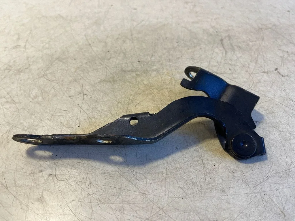 Mootorikapoti hinged – Toyota Avensis T250 (2006-2009)