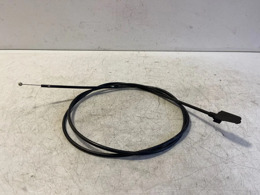 Mootorikapoti luku avamistross – Audi A4 S4 B6 8E 8H (2001-2005)