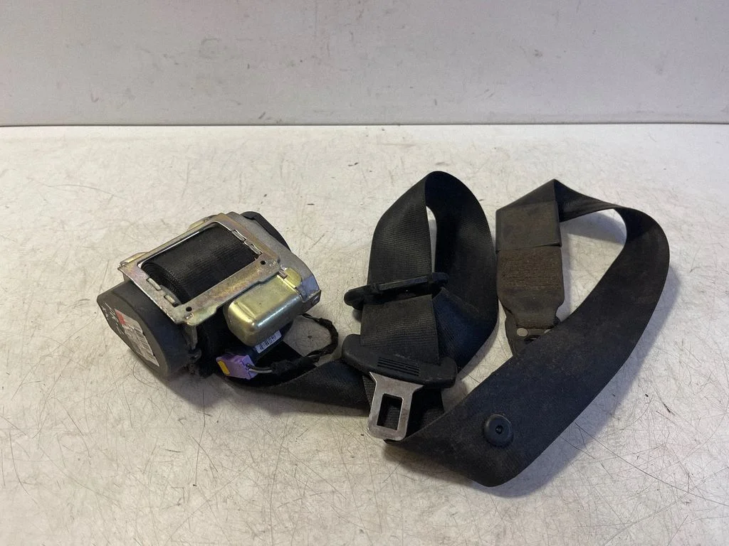 Front seatbelt – Audi A4 S4 B6 8E 8H (2001-2005)