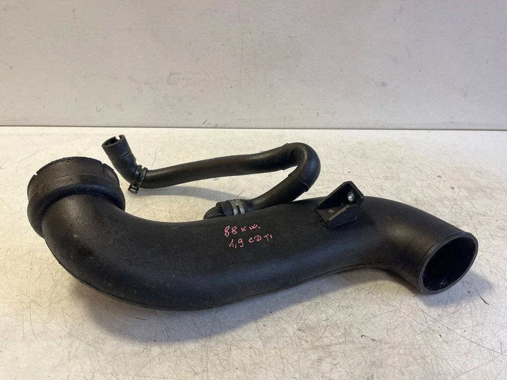 Air intake hose/pipe – Opel Vectra C (2005-2009)