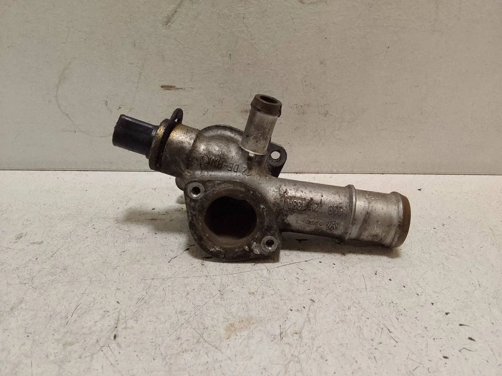 Mootori jahutusvedeliku toru / voolik – Audi A4 S4 B6 8E 8H (2001-2005)