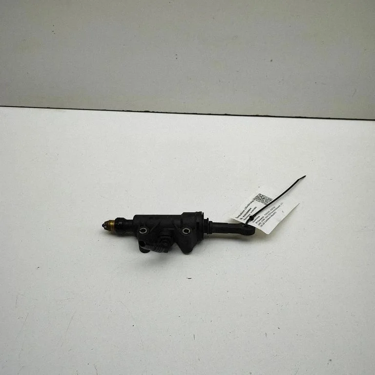 Clutch slave cylinder 99642317105