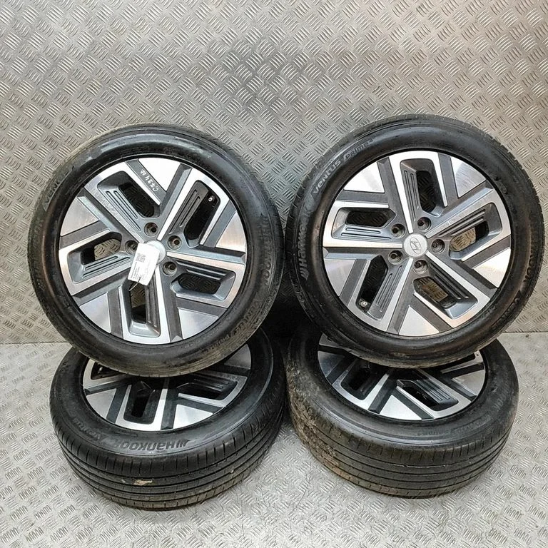 R17 alloy rim 52910K4100