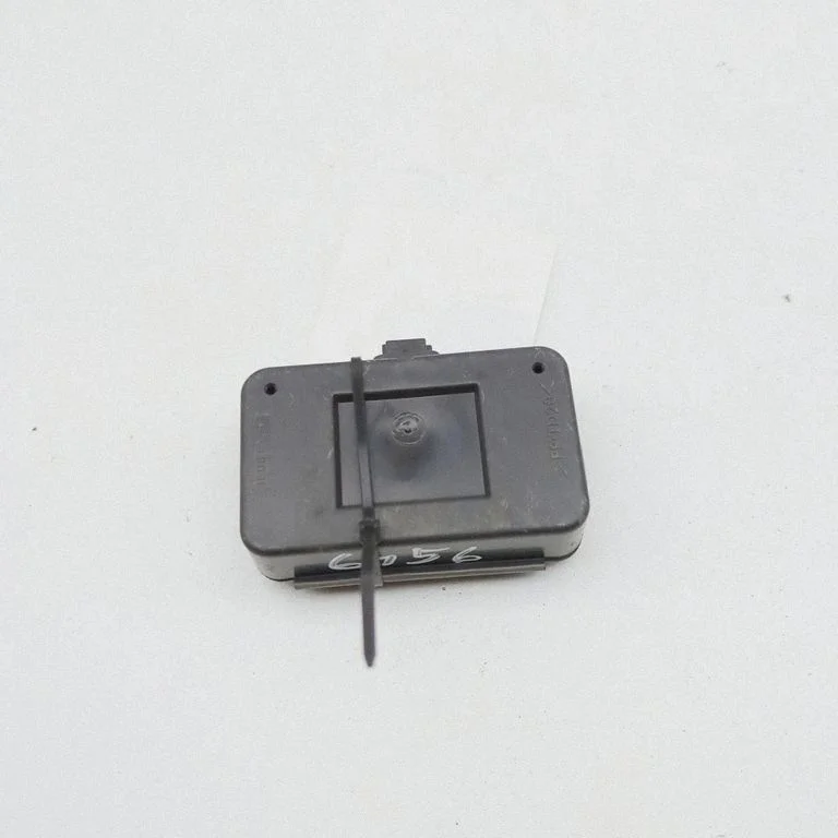 Võtmeta süsteemi KESSY (keyless) juhtplokk/moodul – Jaguar XE (2015-)