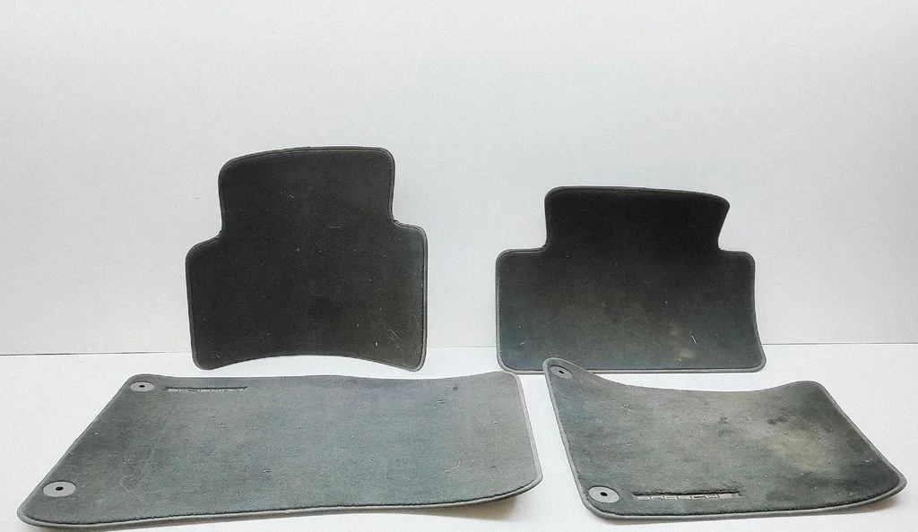 Car floor mat set