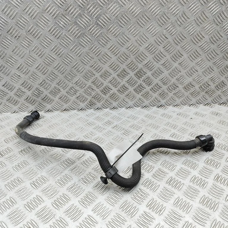 Motora dzesēšanas caurule (-es)/šļūtene (-es) 9846955580