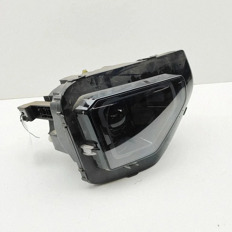 Front fog light 260101599R