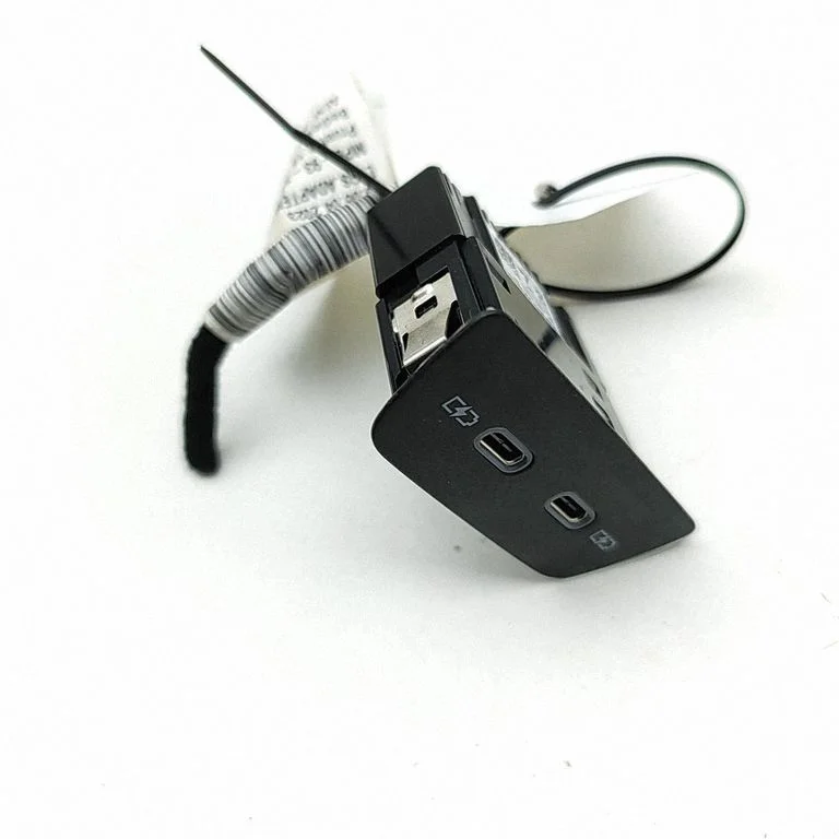 Gniazdo USB 2G6035954