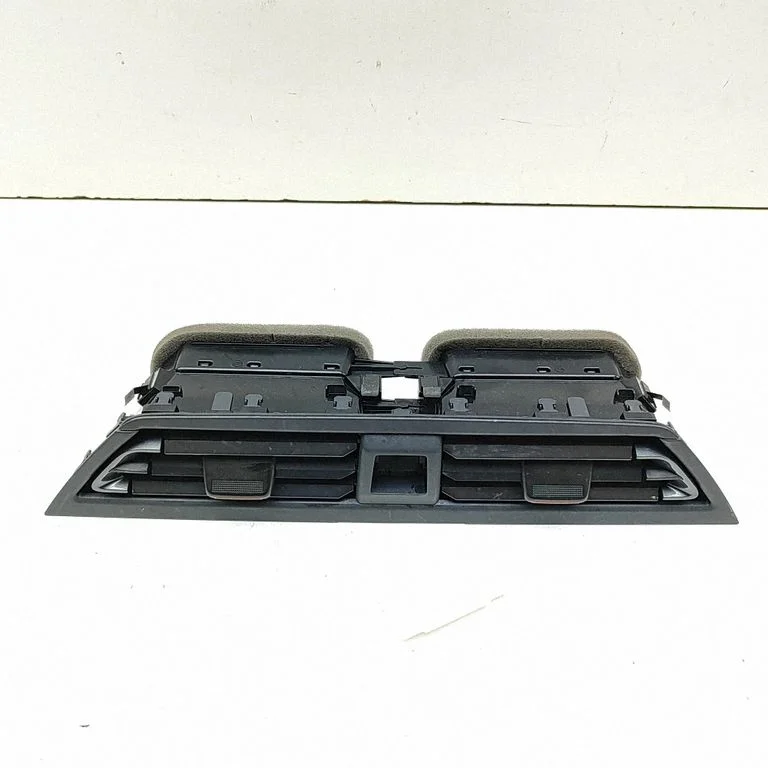 Kratka nawiewu szyby 10E820951