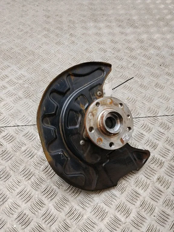 Front wheel hub 5WA407258C