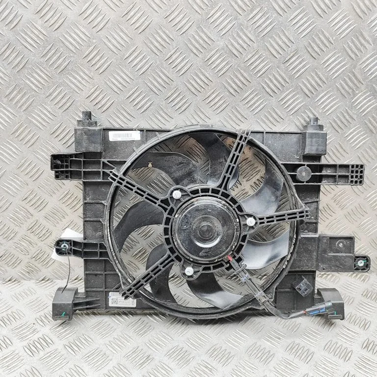 Radiator cooling fan shroud 214810527R