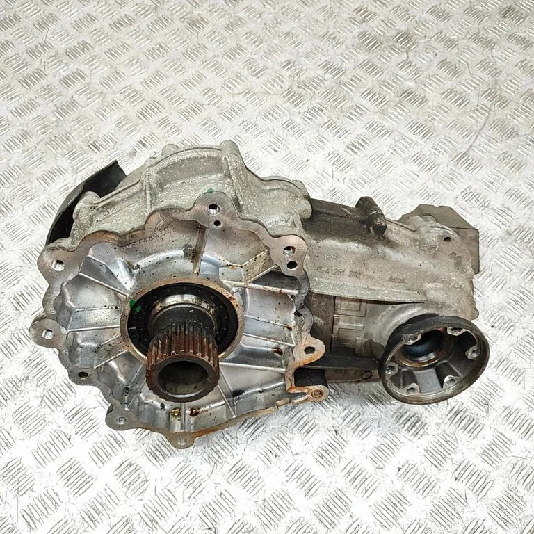 Gearbox transfer box case A2512804400