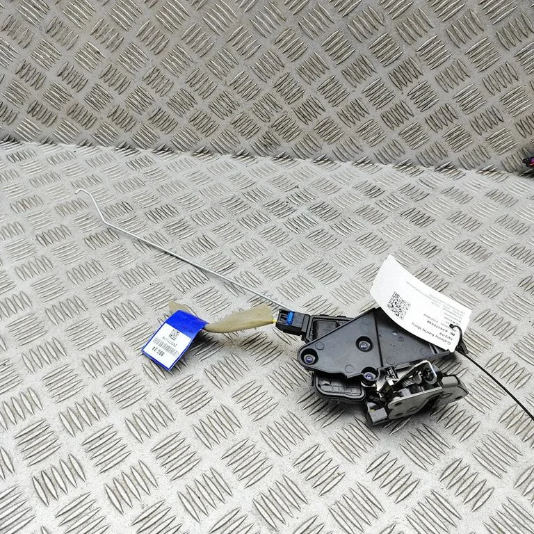 Rear door lock 241271147R