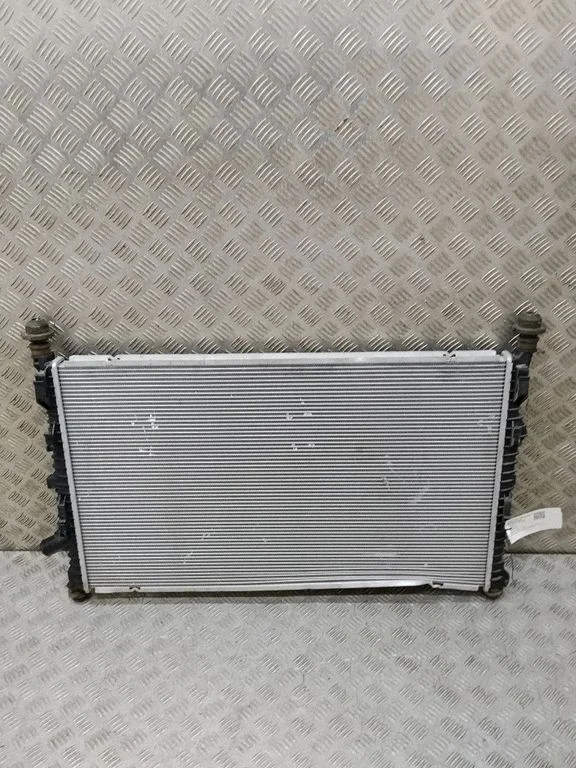Jahutusvedeliku radiaator 606537