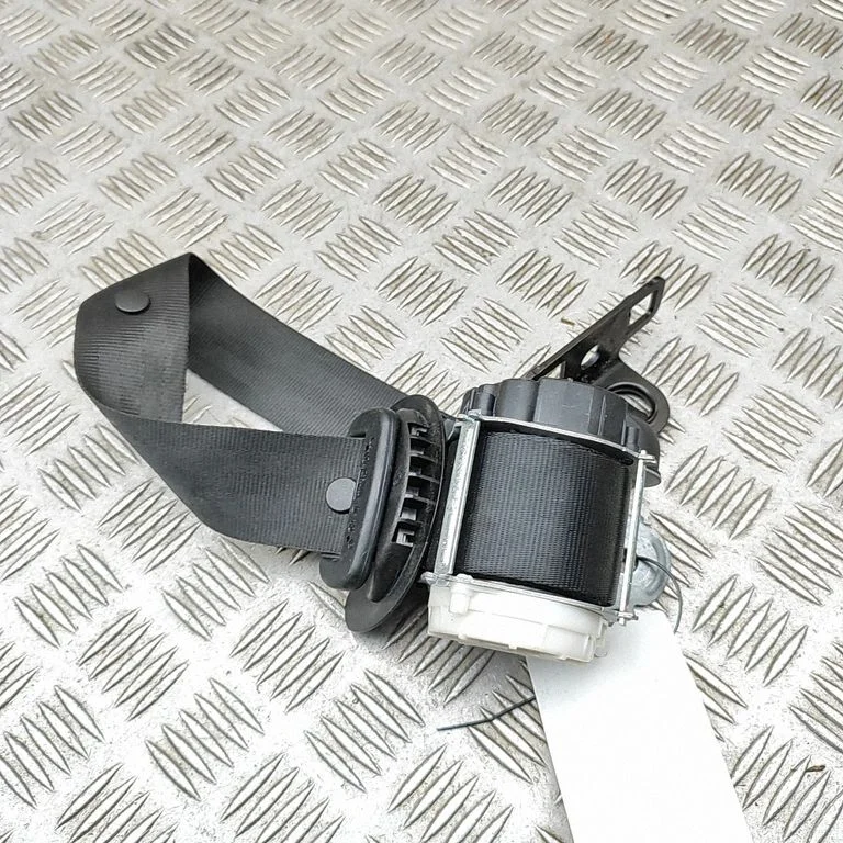 Kolmanda rea turvavöö 98093486XX