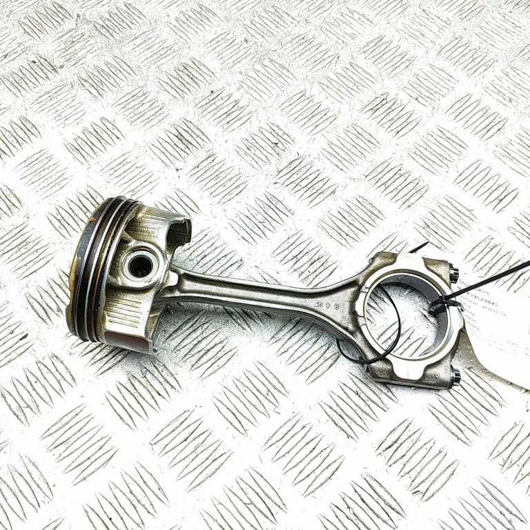 Piston 1320129835A0