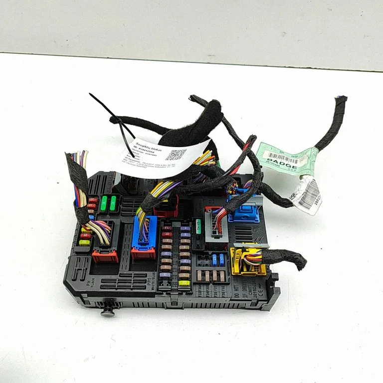 Fuse module – Peugeot 5008 II (2016-)