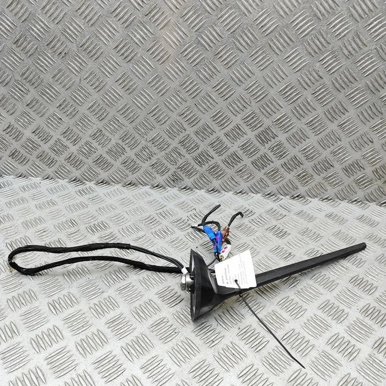 Aerial GPS antenna 282162581R