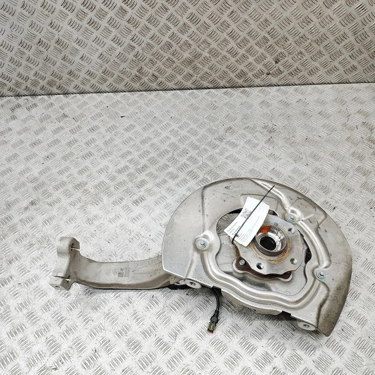 Front wheel hub 8891851124 – Lotus Eletre (2024-)